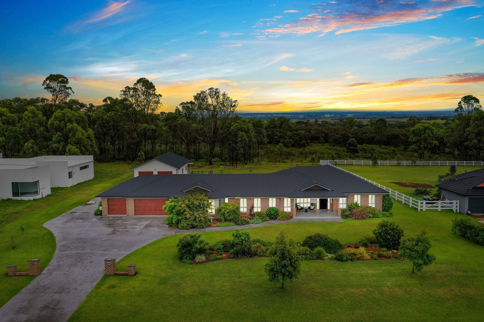 19 Halmstad Boulevard, Luddenham NSW 2745, Image 0