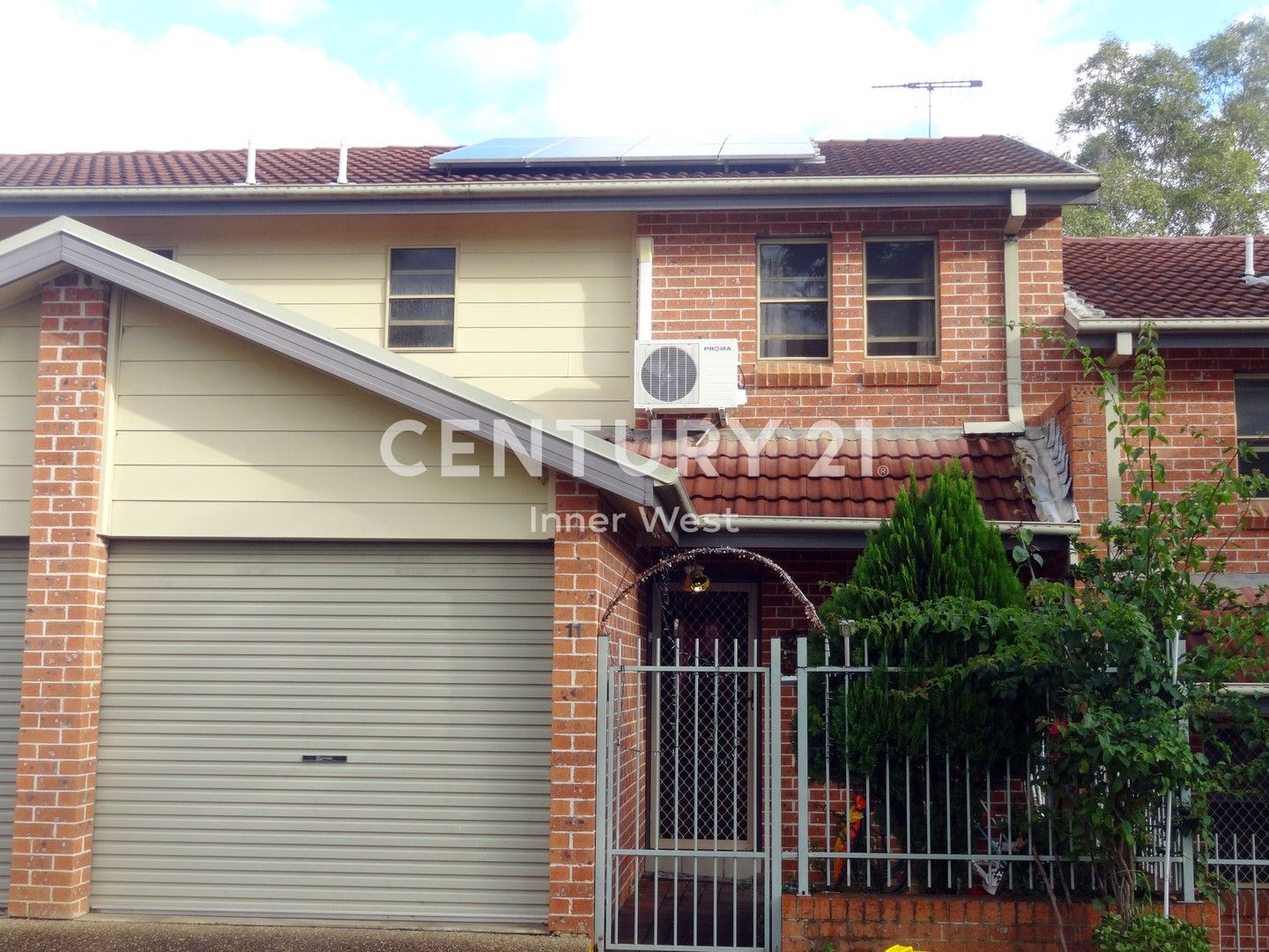 3 bedrooms Townhouse in 11 Huntley Drive BLACKTOWN NSW, 2148