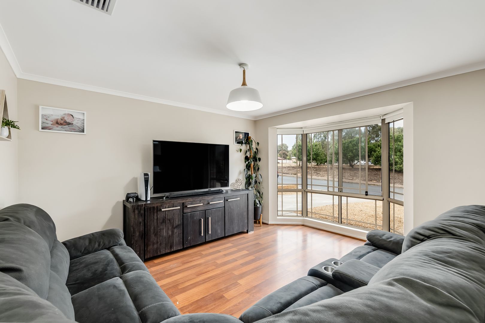 19 Fleetwood Drive, Blakeview SA 5114, Image 2