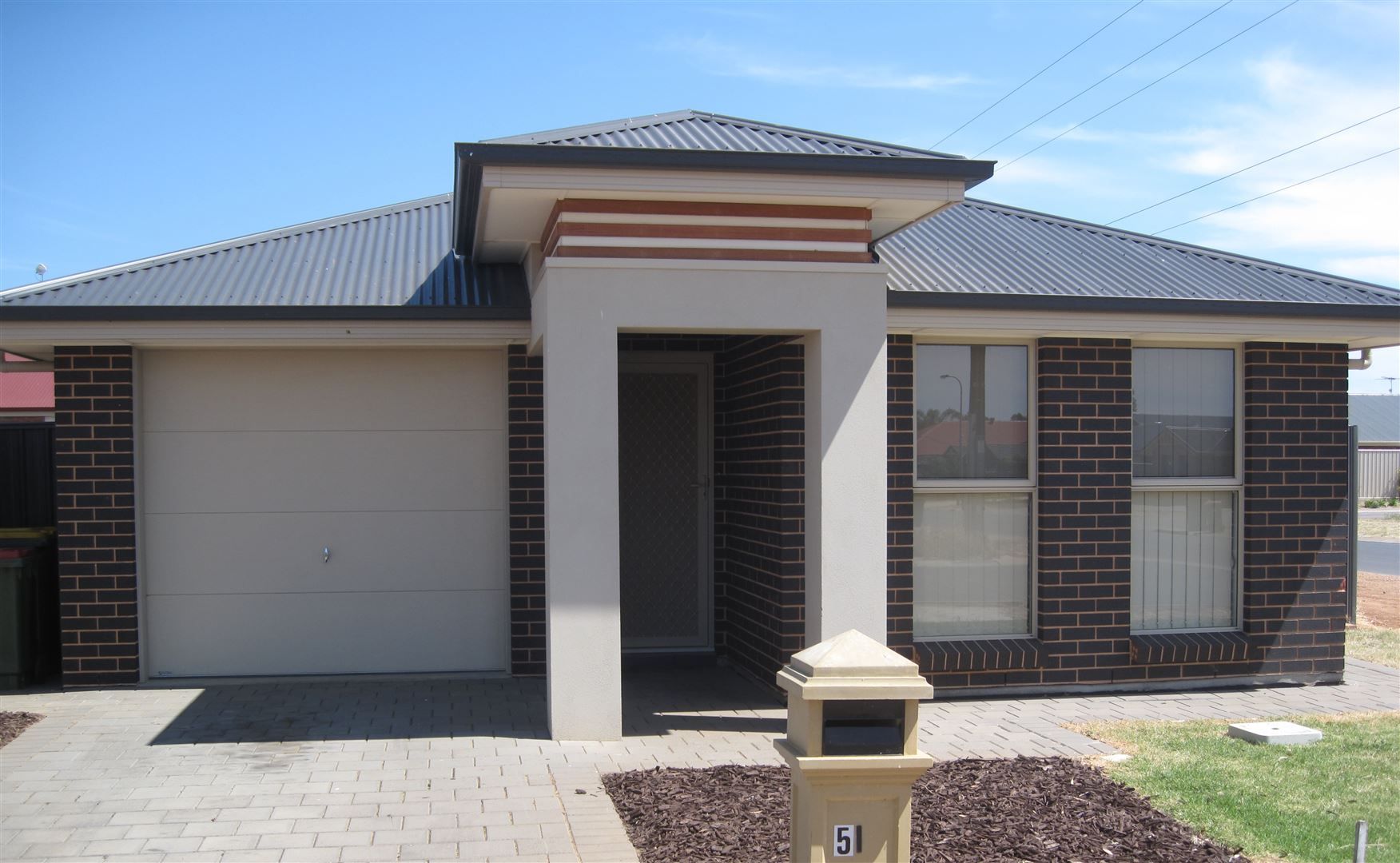 4 bedrooms House in 51 Cassia Street MUNNO PARA WEST SA, 5115