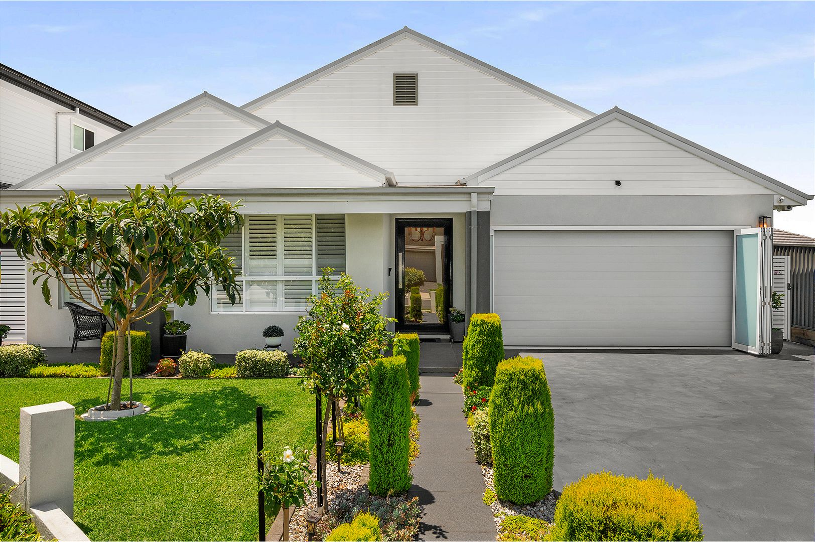 4 bedrooms House in 6 Tortula Place DENHAM COURT NSW, 2565