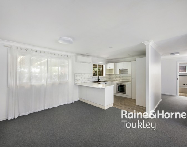 2 Skyline Street, Gorokan NSW 2263