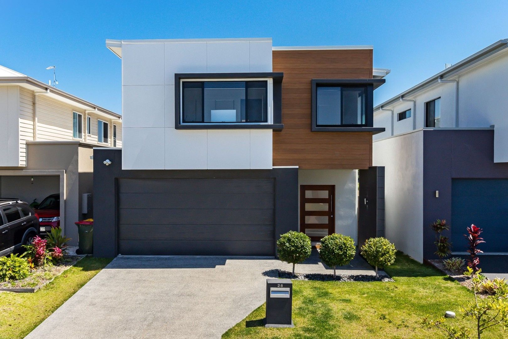 4 bedrooms House in 28 Prime Parade BIRTINYA QLD, 4575