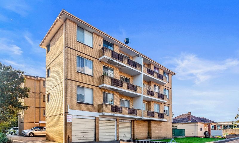 2 bedrooms Apartment / Unit / Flat in 13/94-96 Station Rd AUBURN NSW, 2144