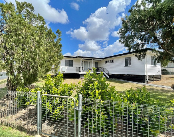 1 Windsor Street, Biggenden QLD 4621