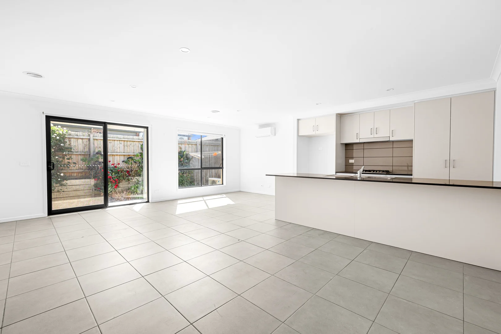 Additional image 2 of 6 Verdelho Wy, Clyde North VIC 3978