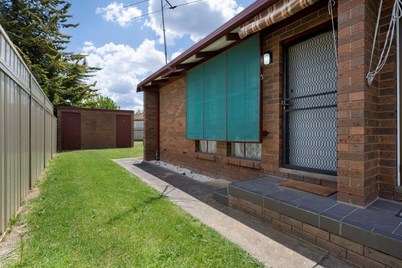 5/405 Griffith Road, Lavington NSW 2641, Image 0