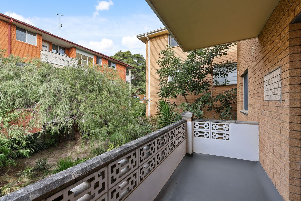 2 bedrooms Apartment / Unit / Flat in 12/52-54 Pacific Parade DEE WHY NSW, 2099