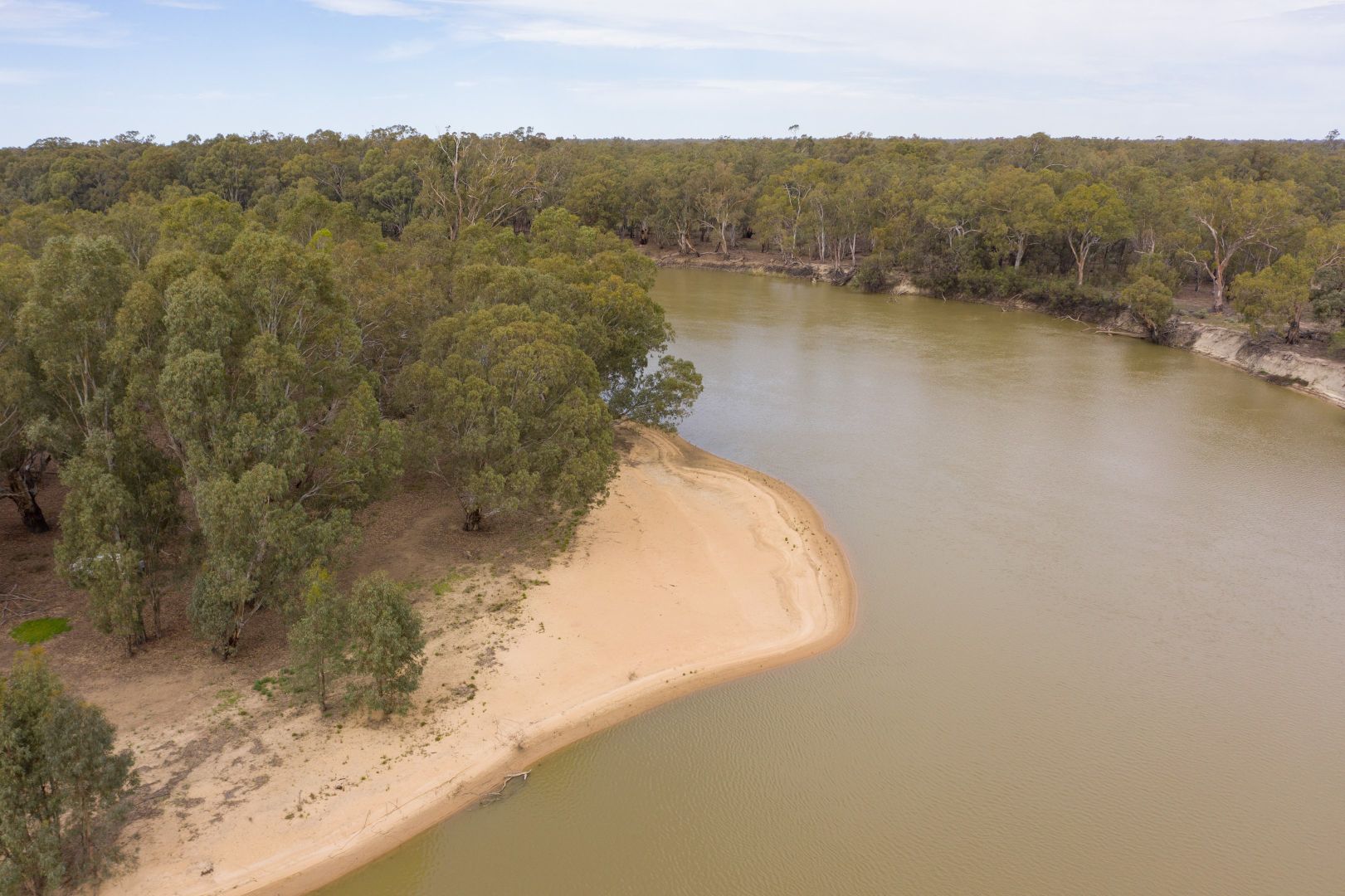 Central Lake Victoria Station Rufus River Road via Wentworth, Rufus