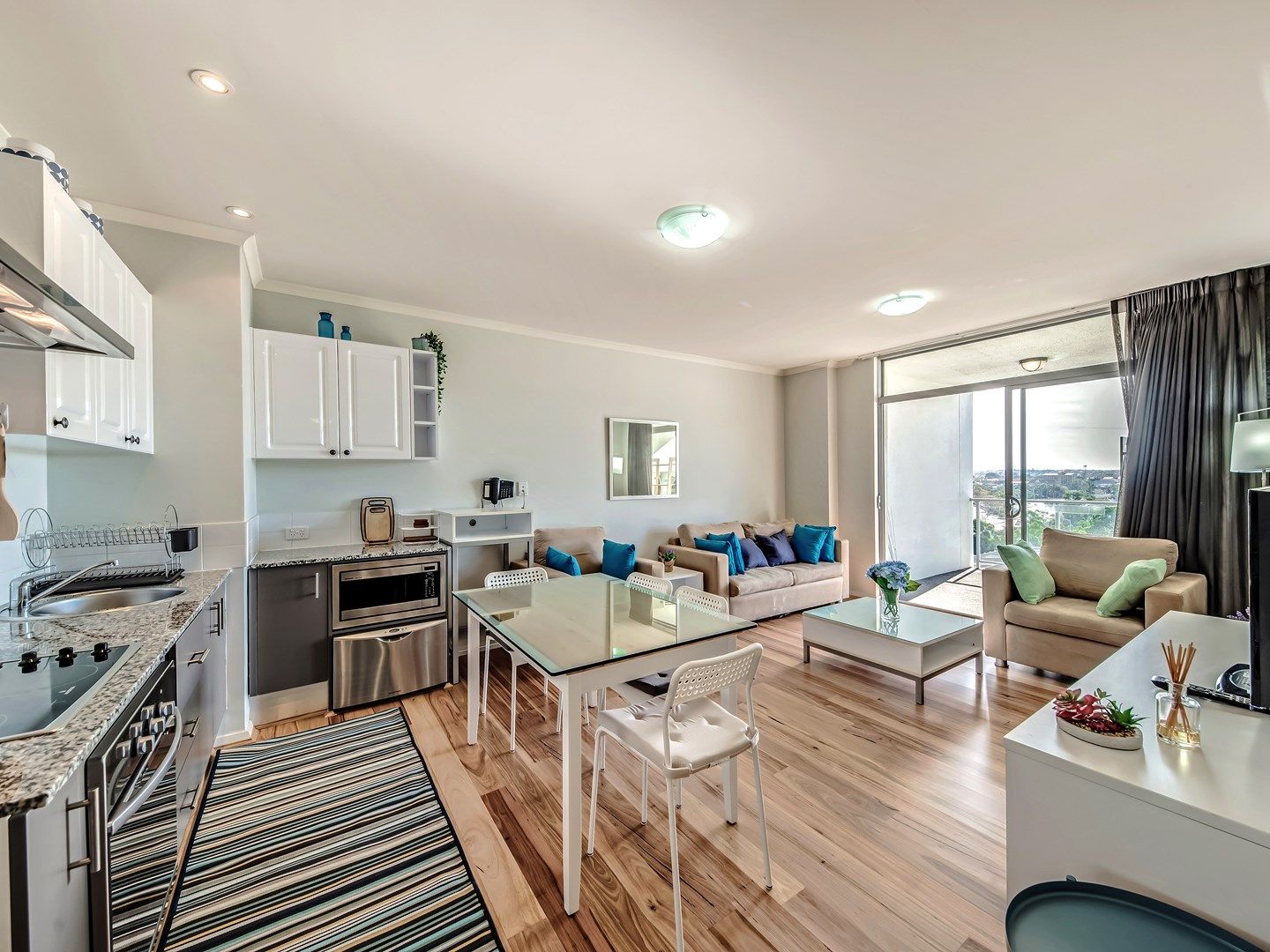 2 bedrooms Apartment / Unit / Flat in 42/996 Hay Street PERTH WA, 6000