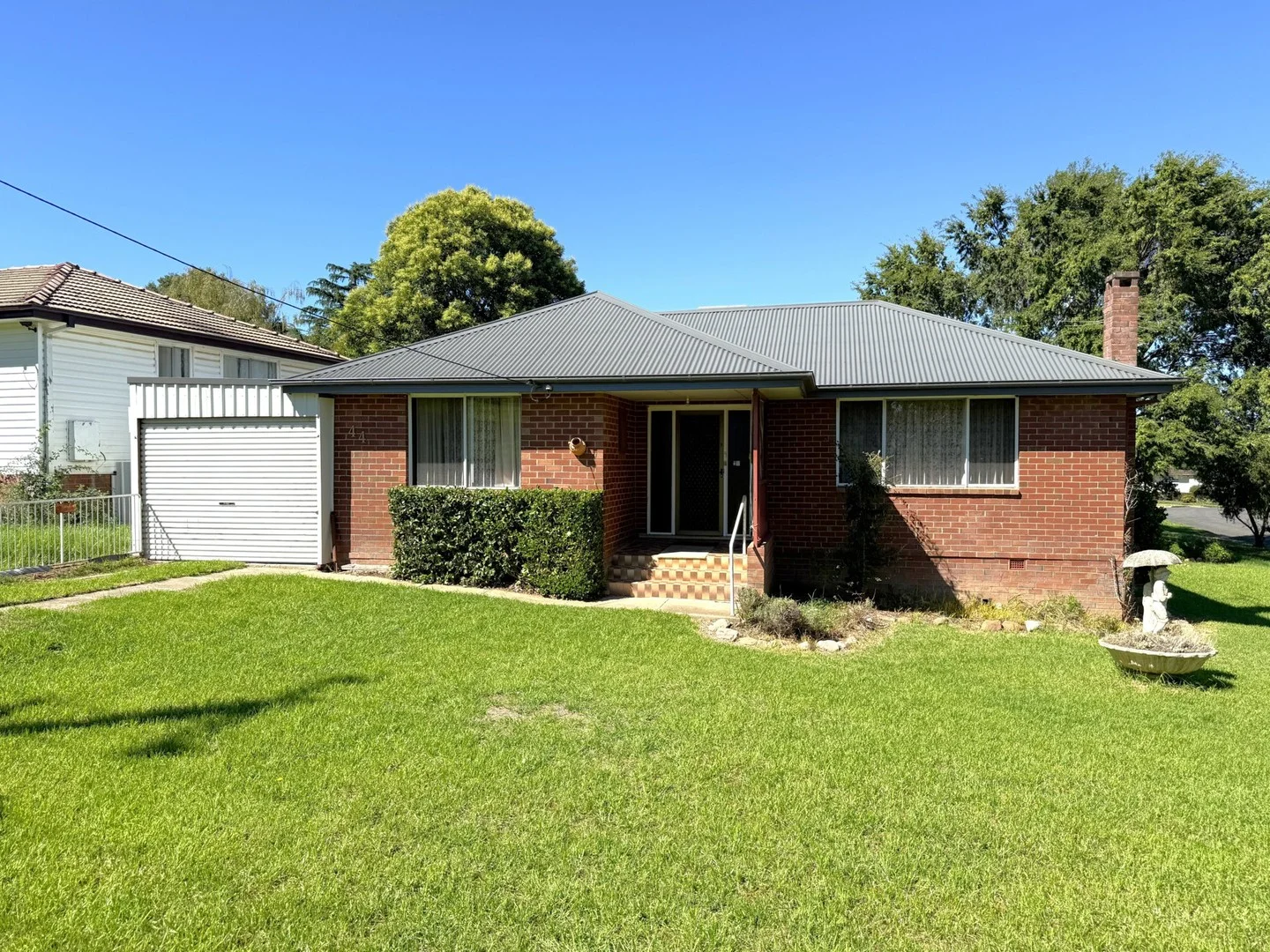 44 Orchard Street, Young NSW 2594