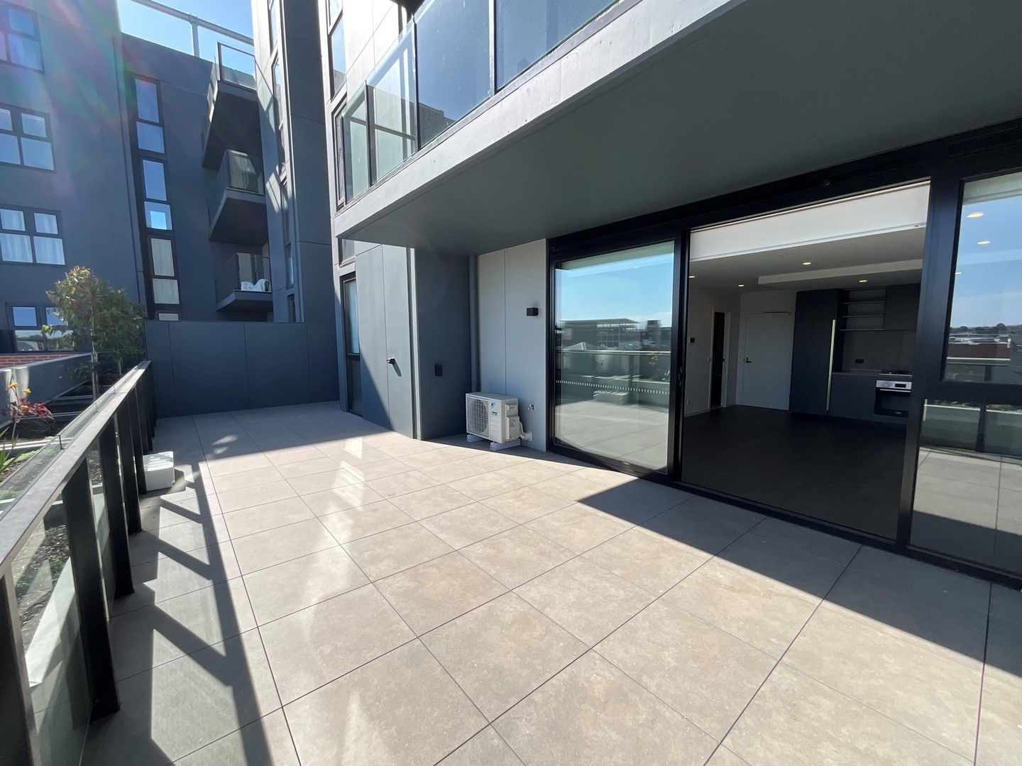 2 bedrooms Apartment / Unit / Flat in 209/254 Hampshire Road SUNSHINE VIC, 3020