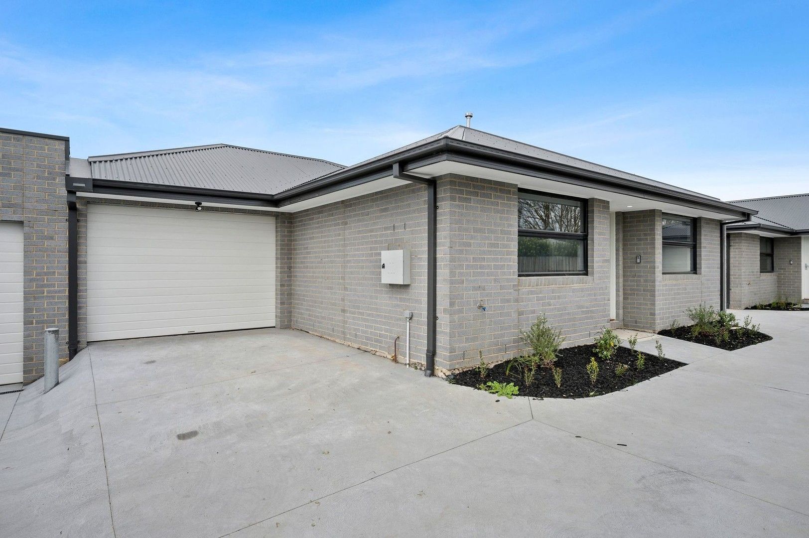 2/178 High Street, Broadford VIC 3658, Image 0