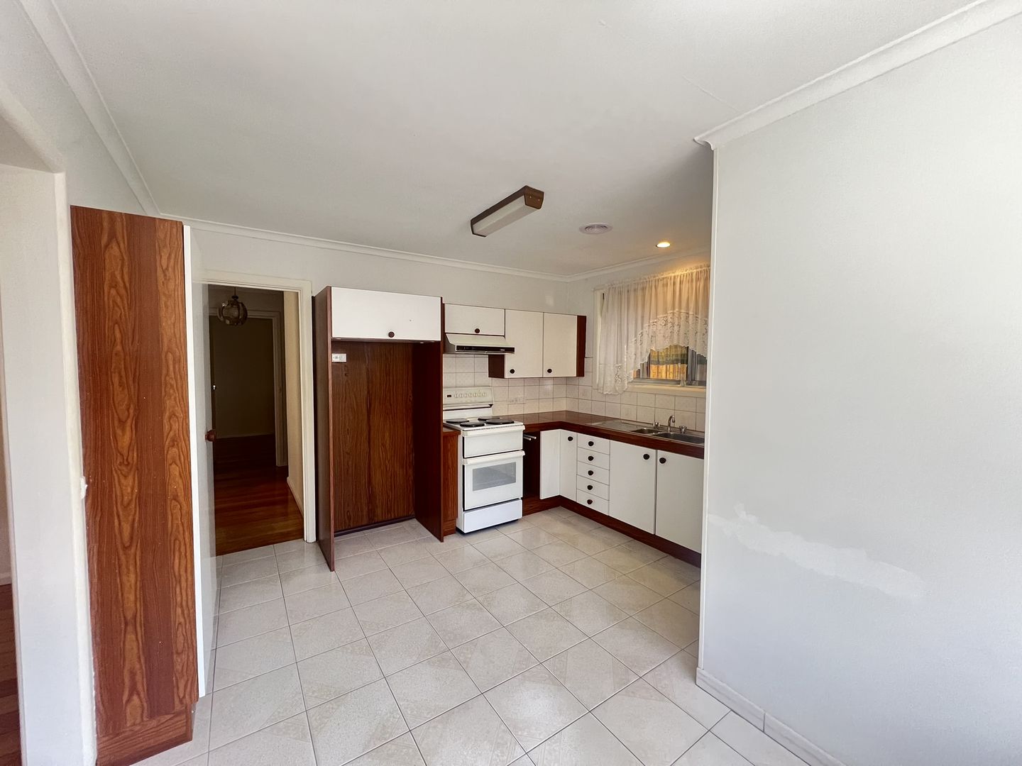 15 Huskisson Avenue, Lalor VIC 3075 House For Rent Domain