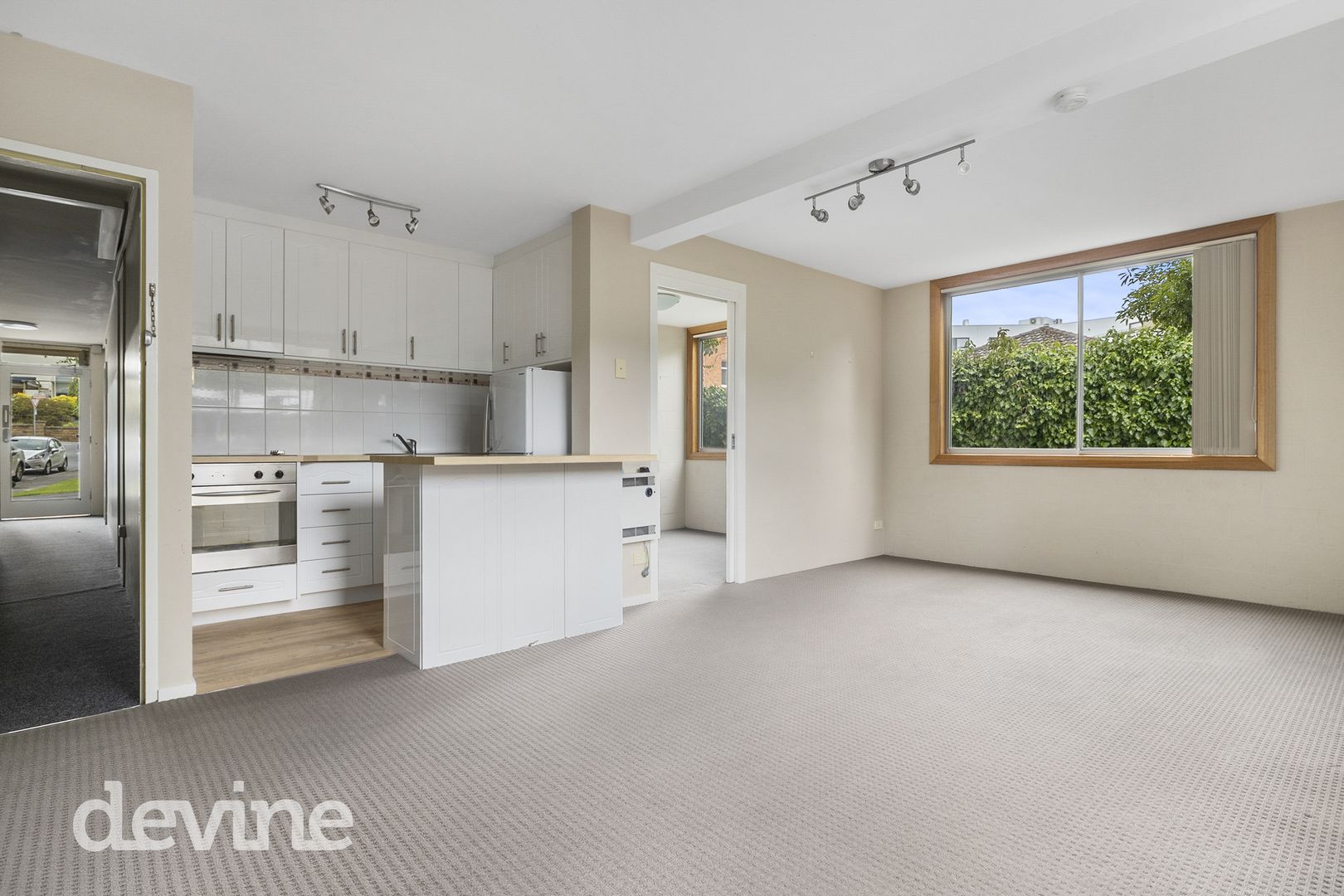 2/2 Plimsoll Place, Sandy Bay TAS 7005, Image 2