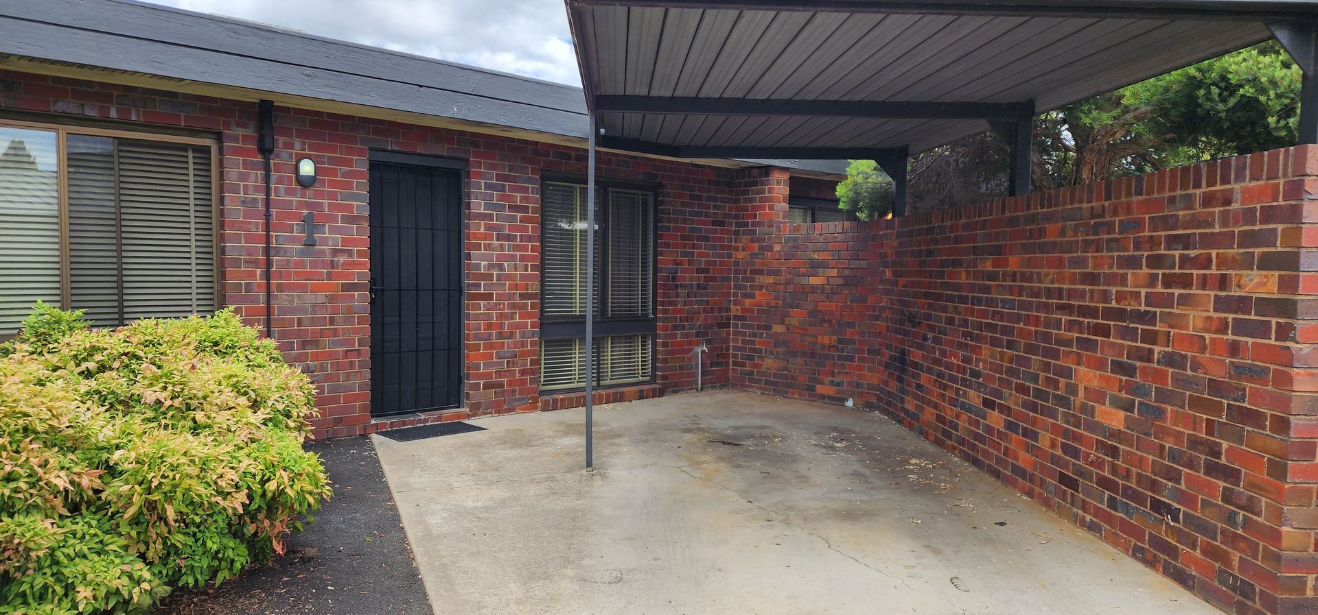 2 bedrooms Apartment / Unit / Flat in 3/16 Marungi St SHEPPARTON VIC, 3630