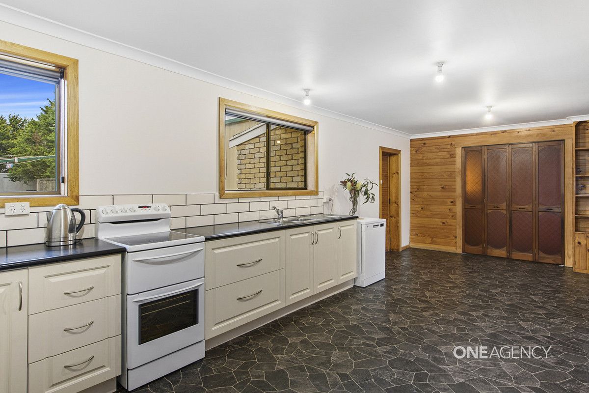 98 Innes Road, Broadmeadows TAS 7330, Image 2