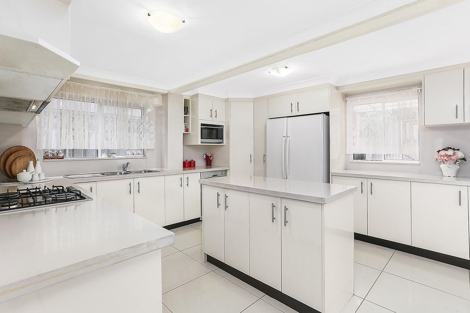 12 Dransfield Avenue, Mascot NSW 2020, Image 1