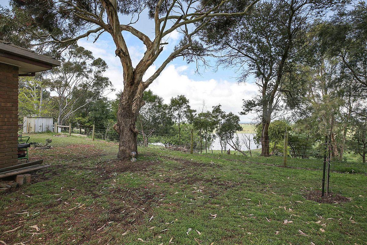 15 Red Rock Reserve Road, Alvie VIC 3249, Image 2