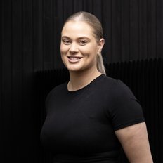 Kirralie Lumsden, Sales representative