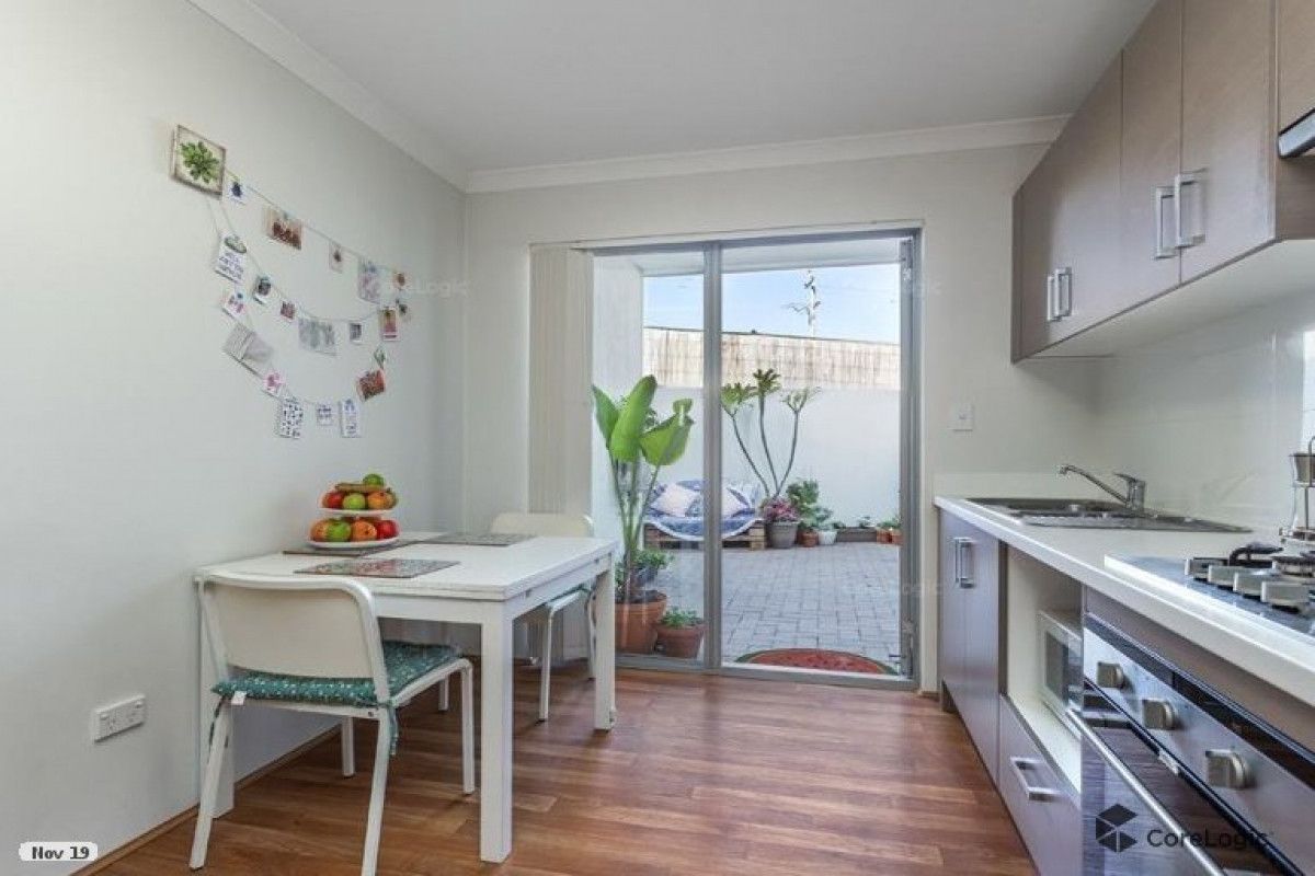 2 bedrooms Apartment / Unit / Flat in 4/125 Lawley Street TUART HILL WA, 6060