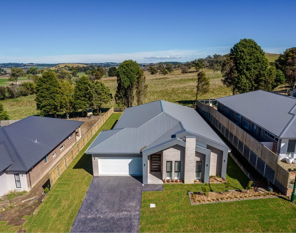 97 Darraby Drive, Moss Vale NSW 2577
