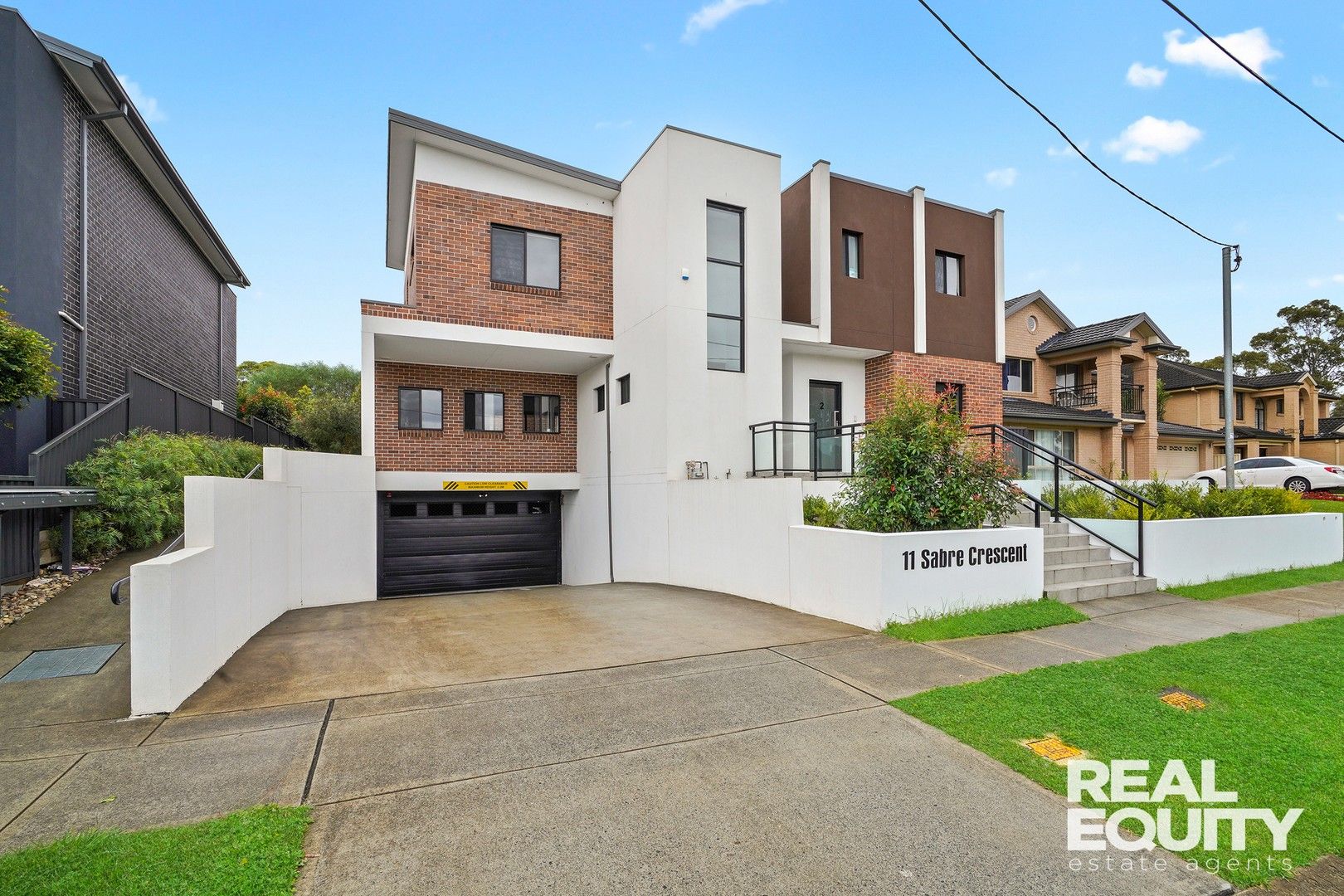 4/11 Sabre Crescent, Holsworthy NSW 2173, Image 0