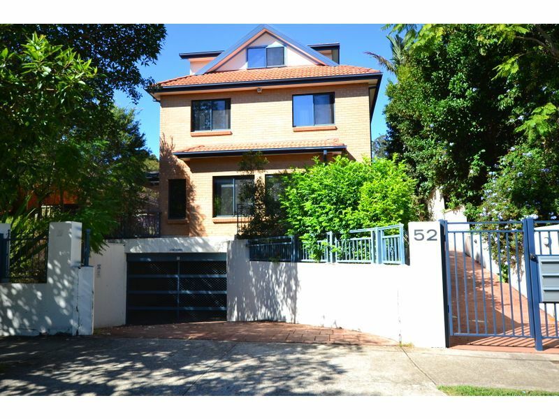 3 bedrooms Townhouse in 6/52 Beresford Rd STRATHFIELD NSW, 2135