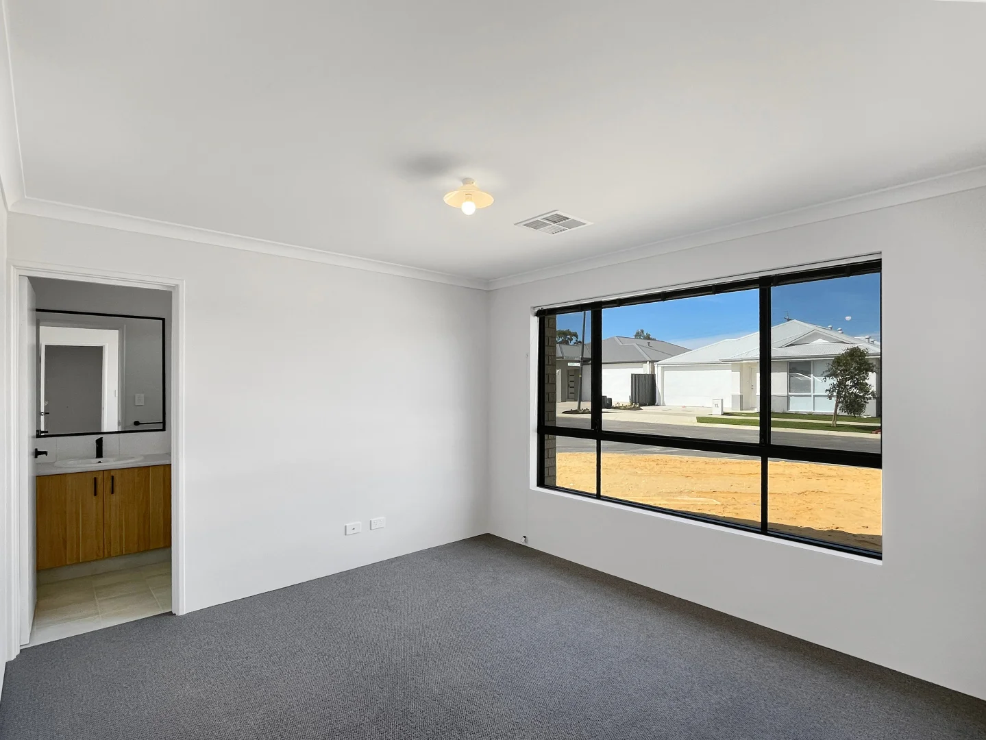 Additional image 2 of 11 Texel St, Haynes WA 6112