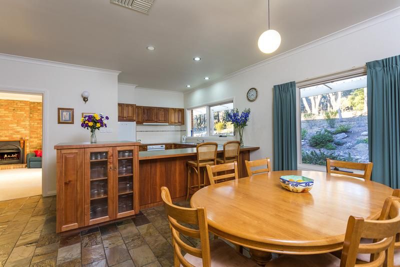 61 Claremont Place, SEDGWICK VIC 3551, Image 1