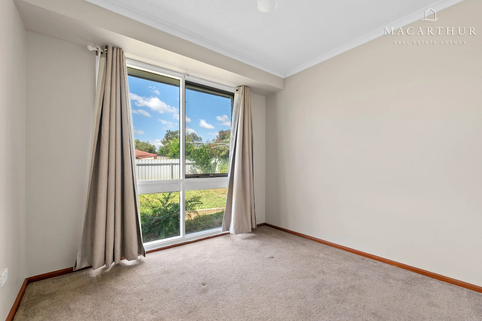 Additional image 8 of 6 Telopea Crescent, Lake Albert NSW 2650