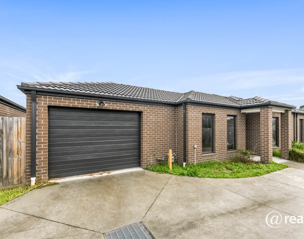 2/13 Anderson Street, Pakenham VIC 3810