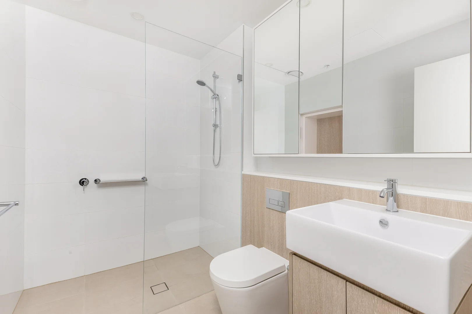 Additional image 5 of 806/455E Captain Cook Drive, Woolooware NSW 2230