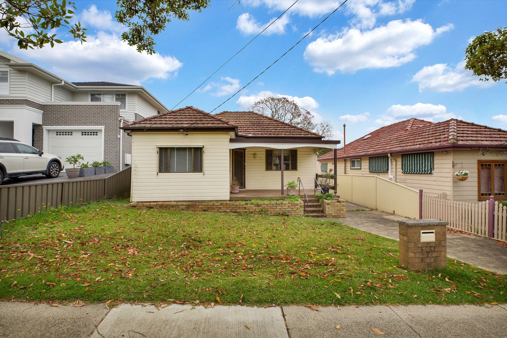 4 bedrooms House in 22 Greenlands Avenue PEAKHURST NSW, 2210