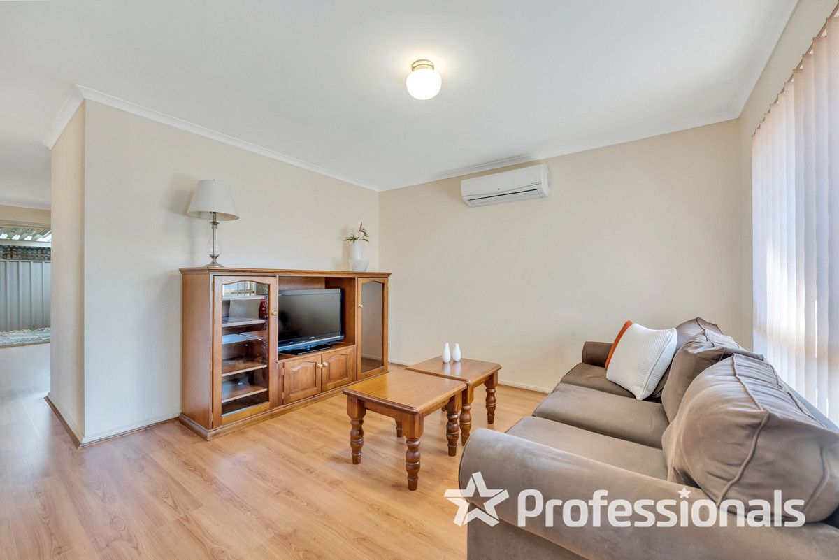 4/103 The Golden Way, Wynn Vale SA 5127, Image 2