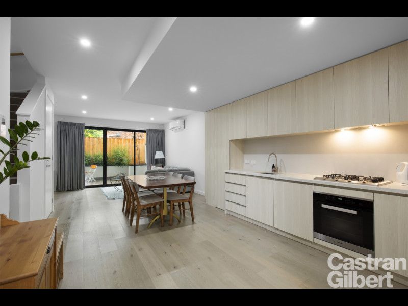 2 bedrooms Apartment / Unit / Flat in 4/1687 Malvern Road GLEN IRIS VIC, 3146