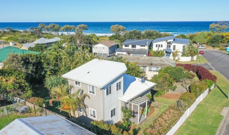 2 Ocean Street, Corindi Beach NSW 2456, Image 0