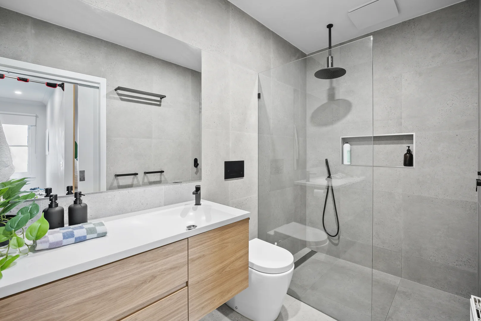 Additional image 9 of 111 Ramu Parade, Heidelberg West VIC 3081