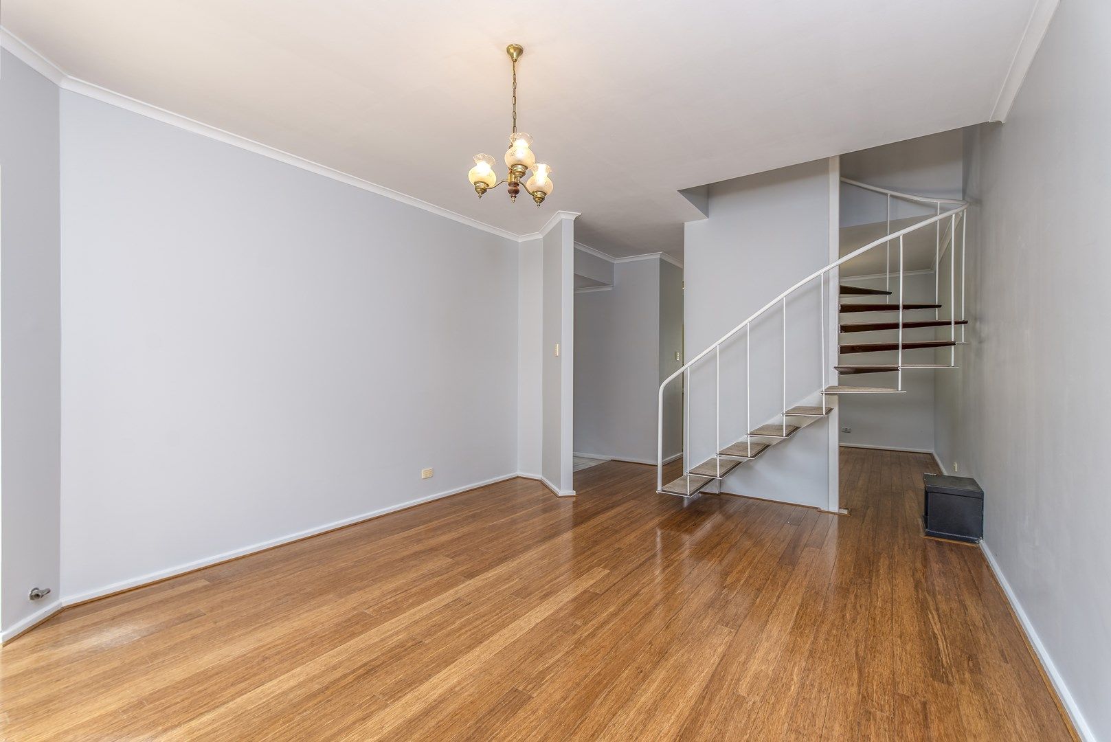 2 bedrooms Townhouse in 4/34 Martin Avenue NEDLANDS WA, 6009