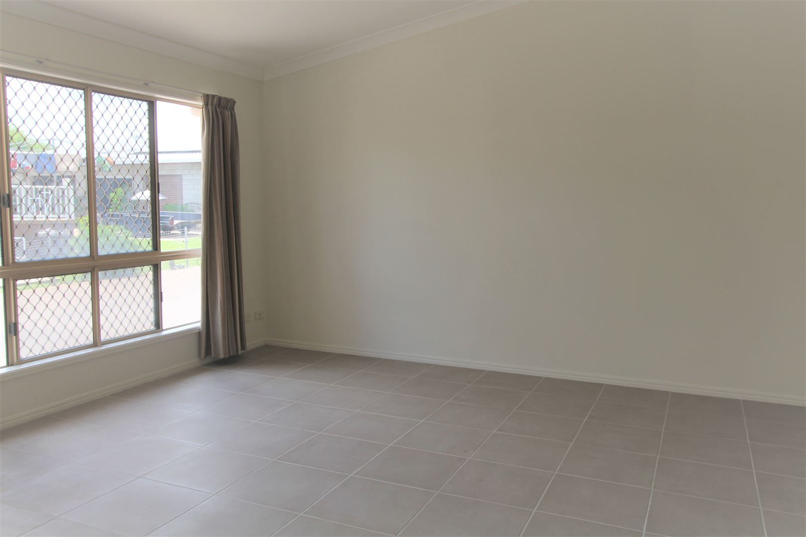 2/32 Wilmington Street, Ayr QLD 4807, Image 1