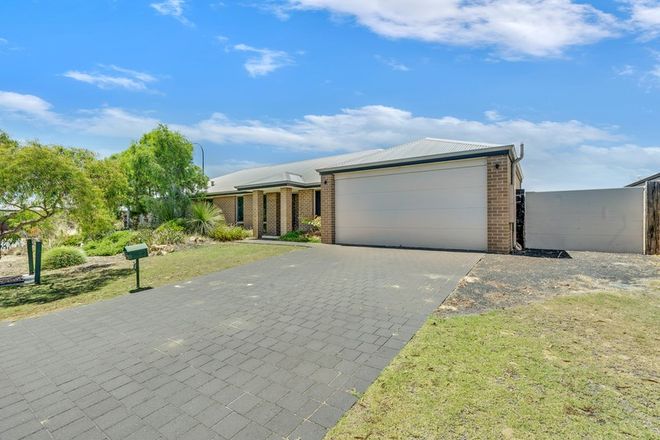 Picture of 2 Hazelgrove Crescent, MILLBRIDGE WA 6232