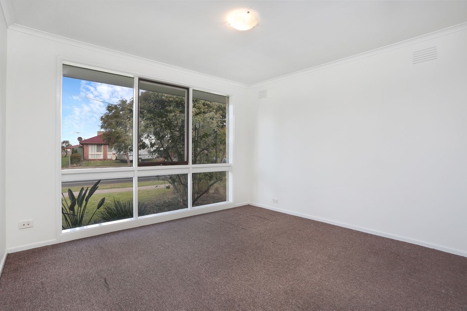 44 Parramatta Road, Werribee VIC 3030, Image 2