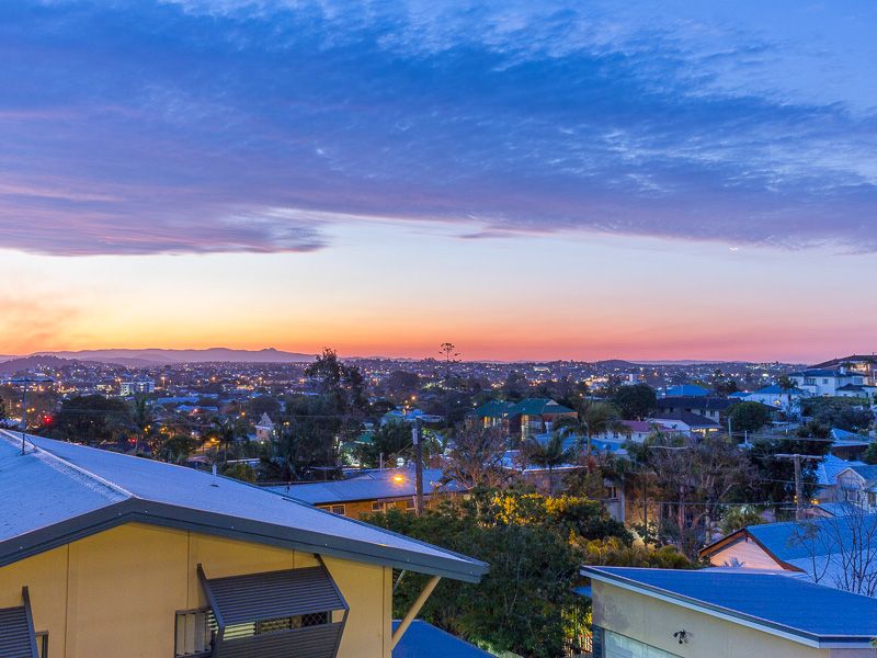 2 bedrooms Apartment / Unit / Flat in 3/55 Miles Street CLAYFIELD QLD, 4011