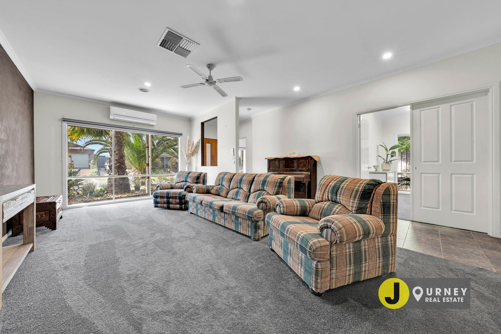 9 Kestral Close, Blind Bight VIC 3980, Image 2