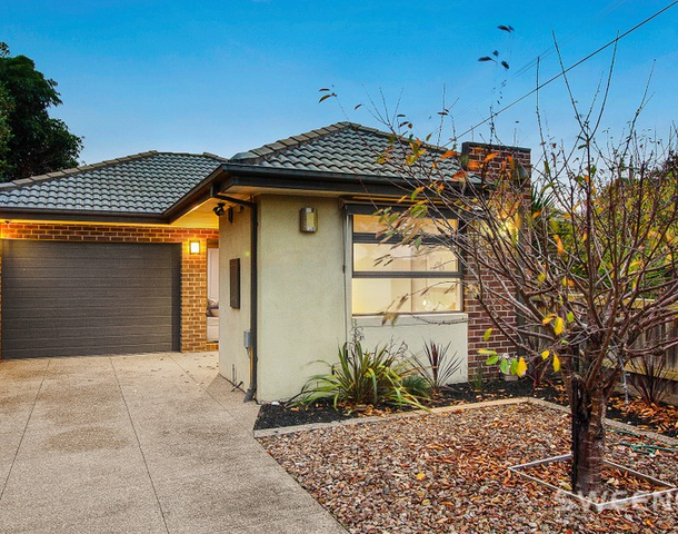 21 Dove Avenue, Altona VIC 3018