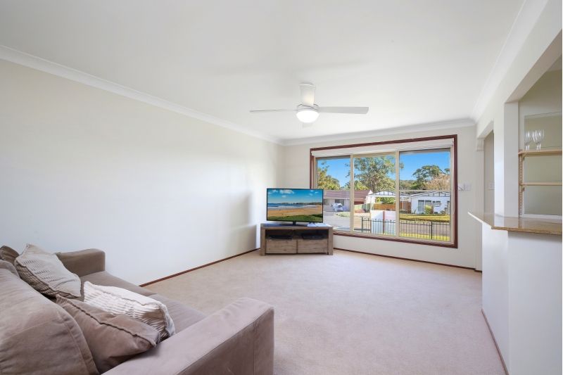 45 Campbell Parade, Mannering Park NSW 2259, Image 2