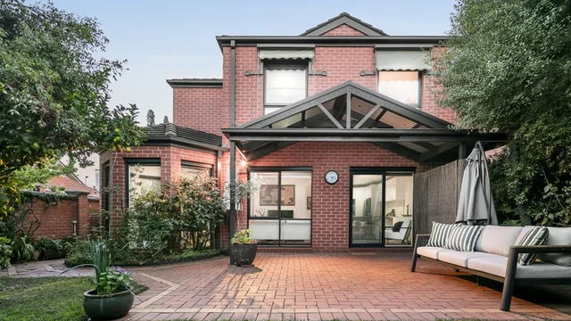 2/1203 Burke Road, Kew VIC 3101
