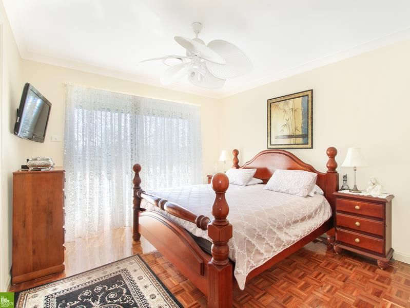 4 Colleen Grove, Wollongong NSW 2500, Image 2