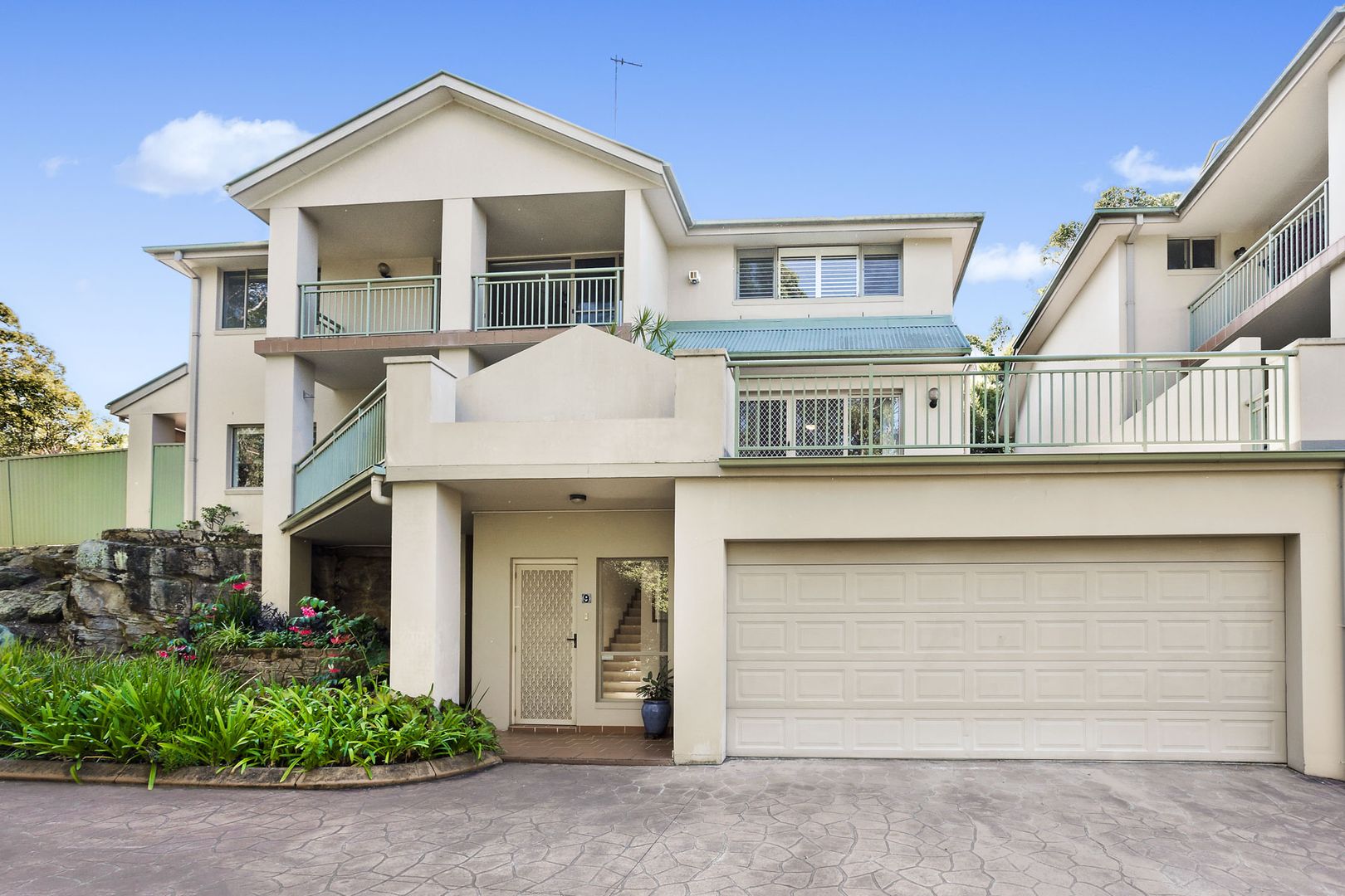 9/57 Jervis Drive, Illawong NSW 2234