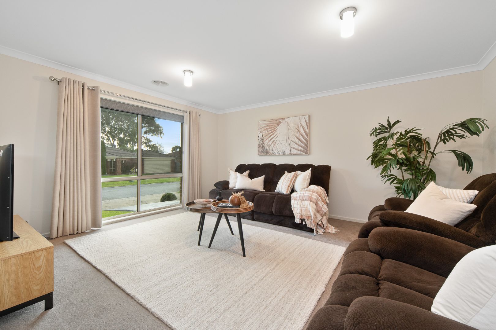 34 Balinga Drive, Skye VIC 3977, Image 2